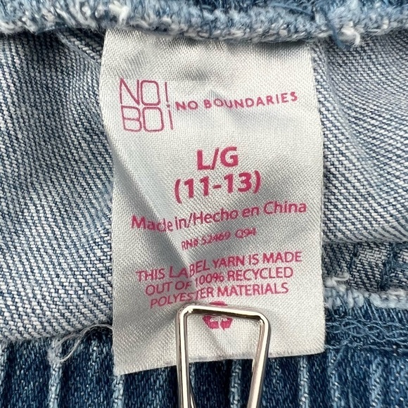 No Boundaries Rough Hem Elastic Waist Jean Shorts Size 11/13 Women’s - Picture 2 of 4